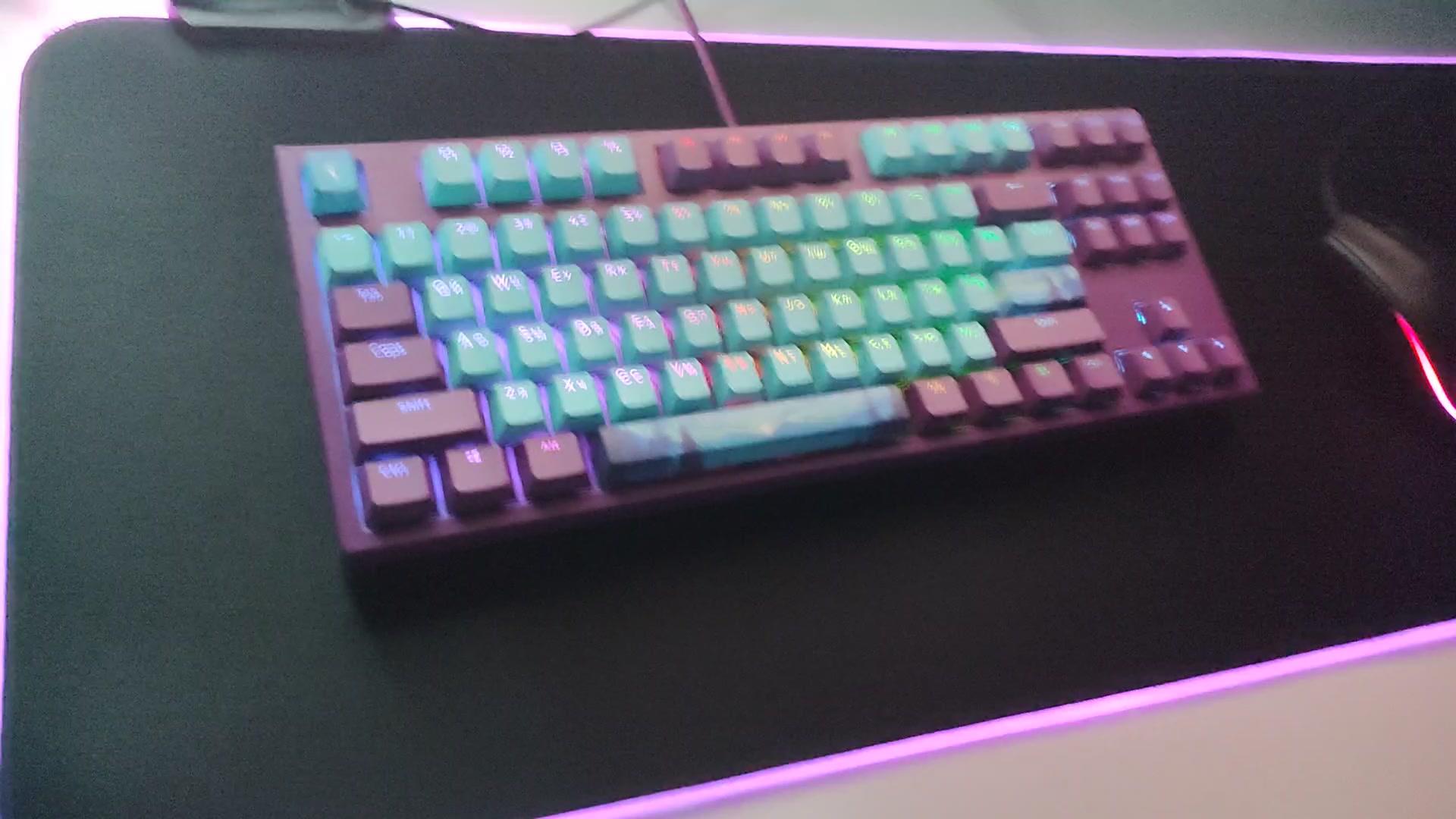 Men bir ayol bilan yaqinlik haqida suhbatlashmoqchiman.