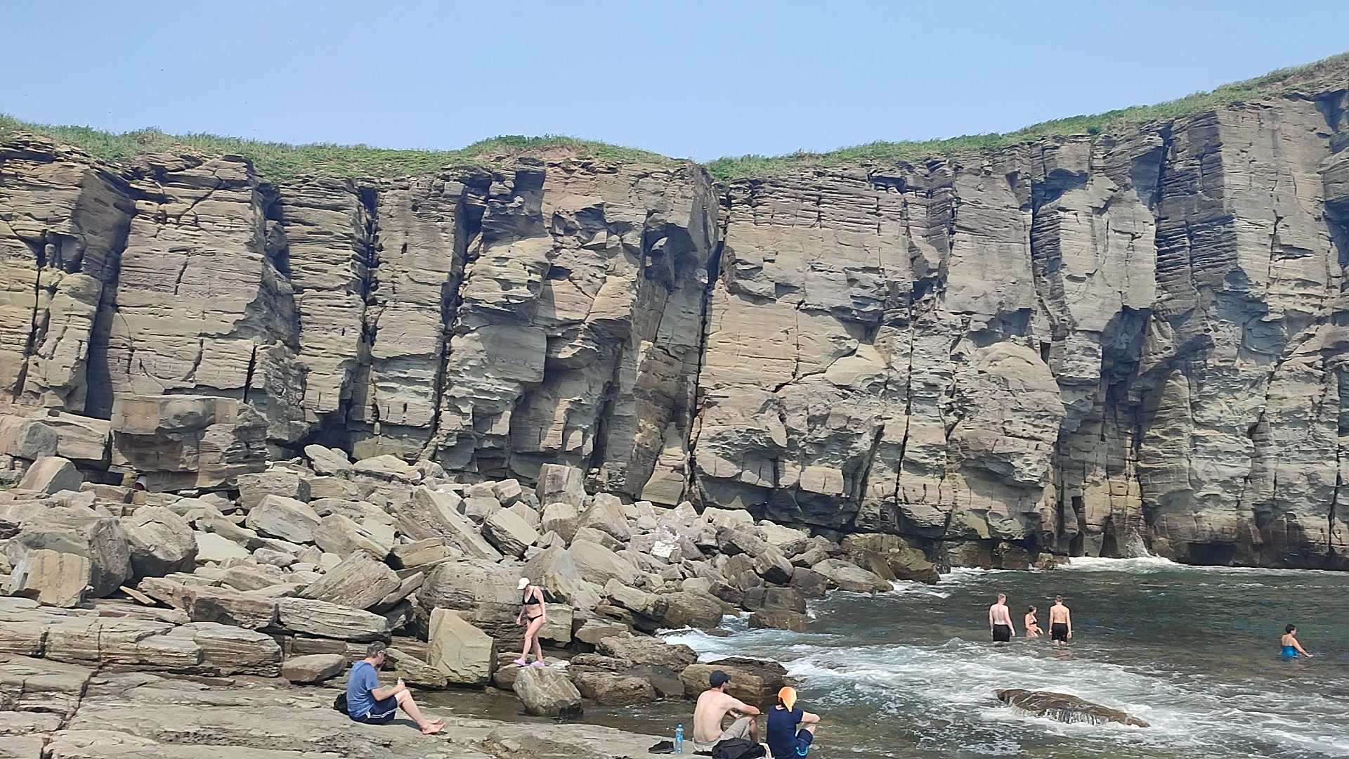 Porno lezbiyenler porloq külotlu çoraplar