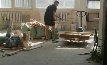 Работа грузчиков на складе