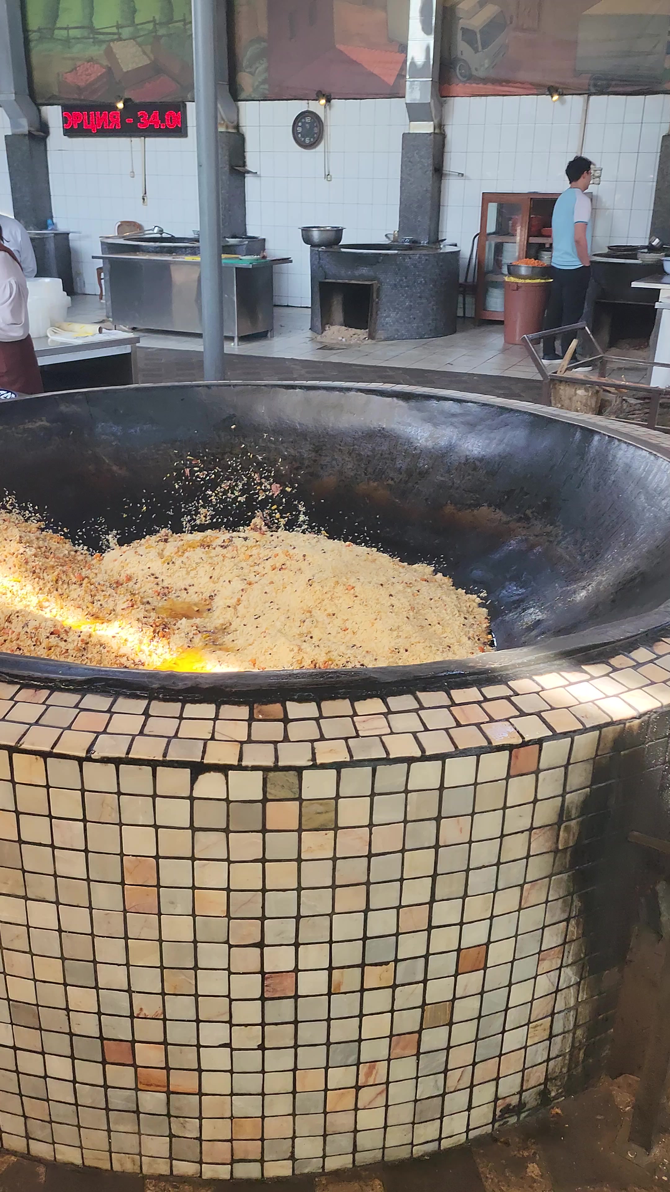 Central Asian Pilaf Center Besh Qozon, restaurant, Tashkent, Iftihor