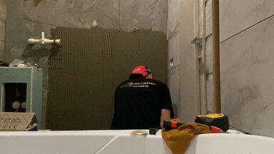 Укладка плитки на стены
