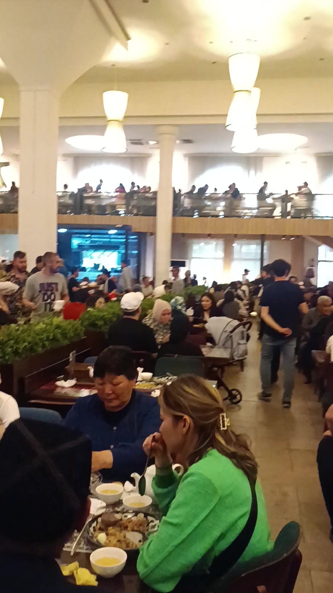 Central Asian Pilaf Center Besh Qozon, restaurant, Tashkent, Iftihor