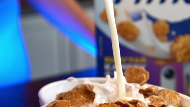 Реклама хлопьев "Nestle"