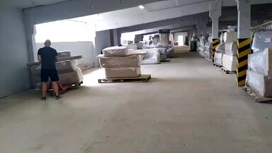 Разгрузка стройматериалов