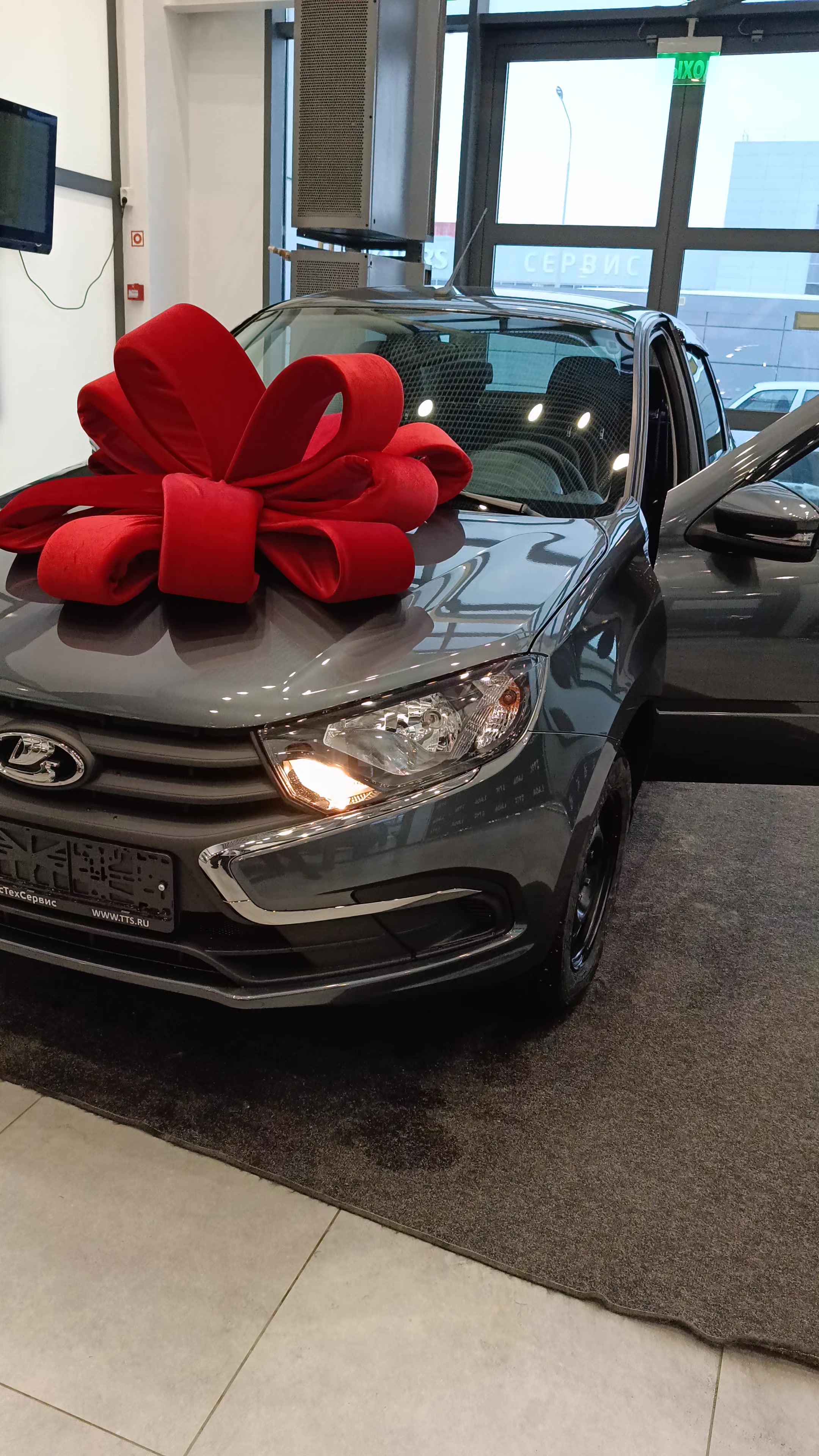 2025 жылы 40 жастан асқан қисық әйелдер бейнеленген толық метражды порно