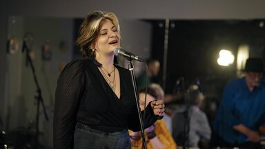 Промо с выступления музыкальной группы
