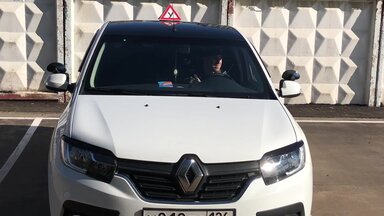 Учимся парковать машину под углом 90 градусов