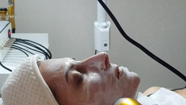 Один из этапов "Форфоровая кожа"
