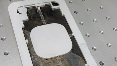 Замена Заднего стекла iPhone Xr - 2490Р