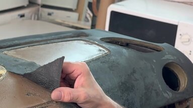Перетяжка торпедо Alfa Romeo Spider - начало работы