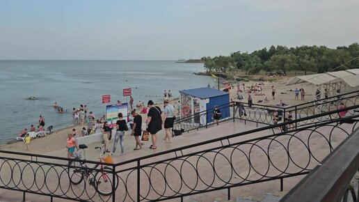 imgsrc маленькие девочки пляж 