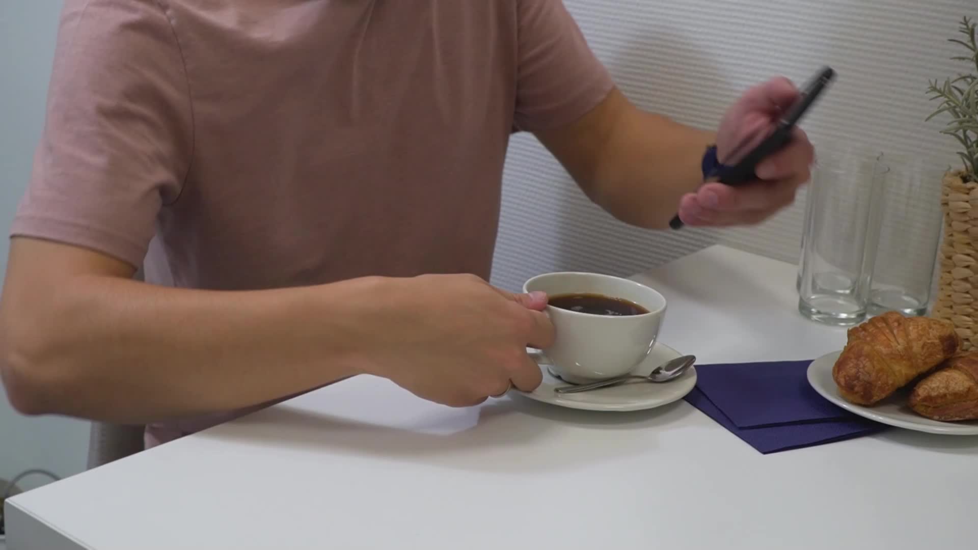 Умное реле Wi-Fi двухканальное Eltex SW-RLY01 (без нуля) для управления светом, работает с Яндекс Алисой, Салютом, Марусей — фото 1