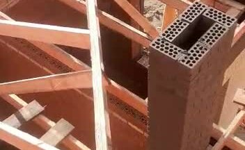 Возведение стропильной системы