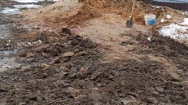 Отмостка из плитки и дорожка
