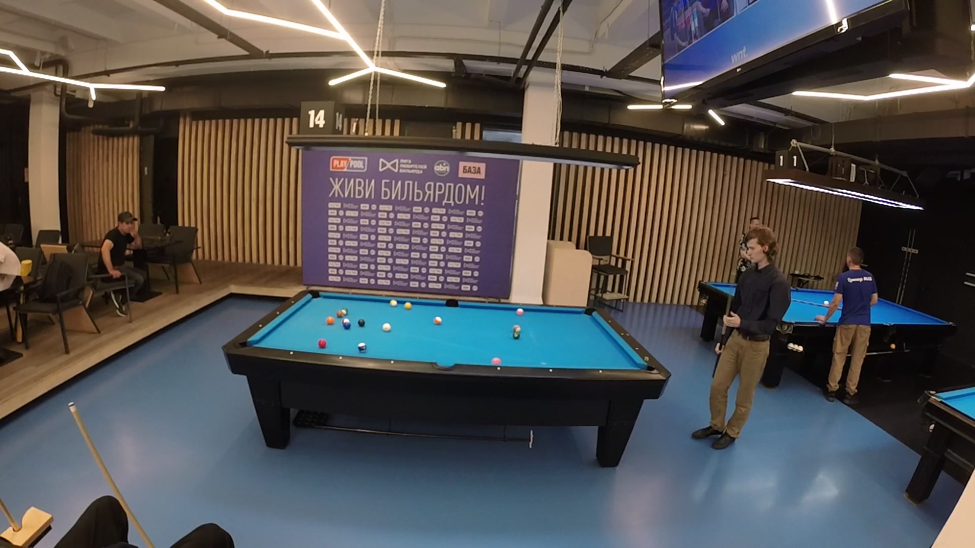 Настя қызметкермен жыныстық қатынасқа түскен