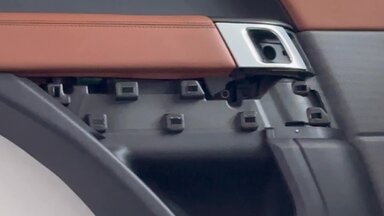 Range Rover Sport SVR - конец работы по перетяжке салона натуральной кожей Nappa