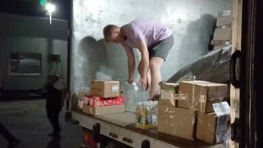 Разгрузка фуры