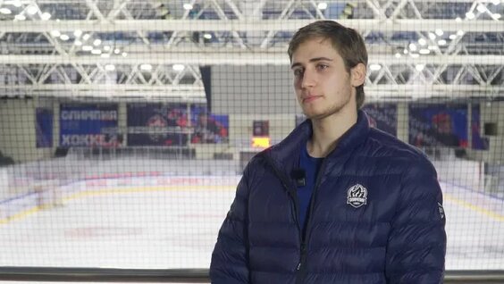Владимир Конов о себе и дебюте в «Олимпии» — Видео от Хоккейный клуб «Олимпия»