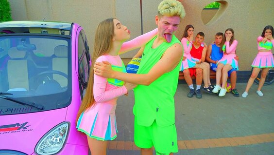 Qizlar yalangoch erotik rasmlar