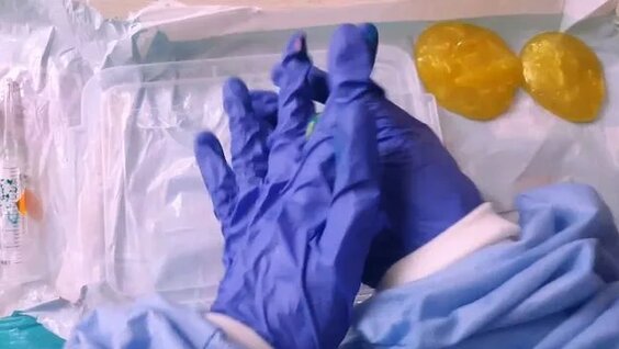 Қыздар кискаларын мастурбациялайды (фото)