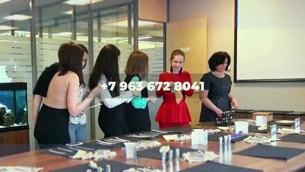 Закажите в офис парфюмерный мастер-класс и арома-бар на 8 марта!