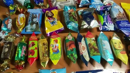 Сладкий новогодний подарок 1300 грамм элит