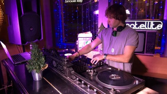 DJ Satellite - vinyl set 2 — Видео от Константин Николаев