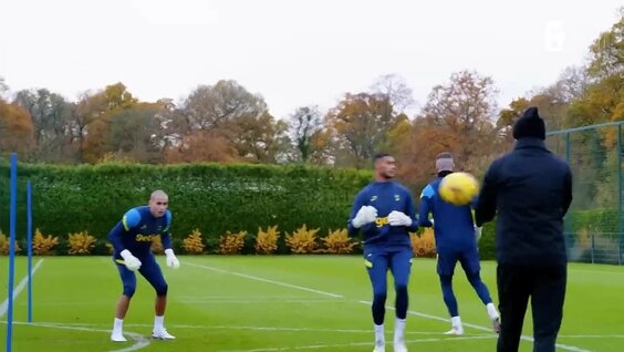 Tottenham players return to Hotspur Way Training — Видео от Tottenham Hotspur