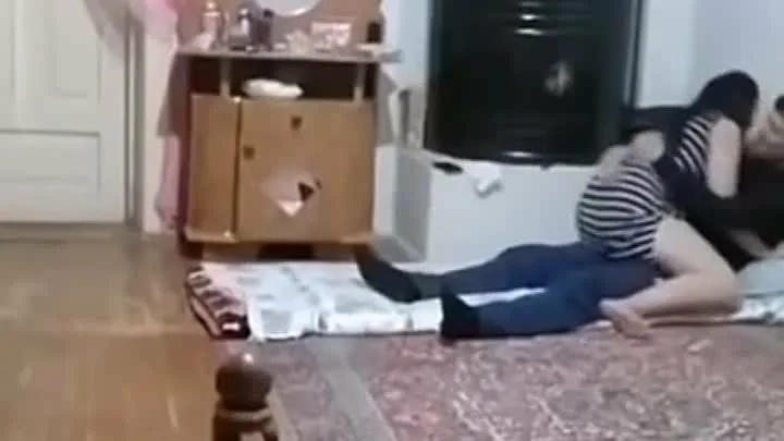 Желідегі семіз ауыл әйелдерінің суреттері