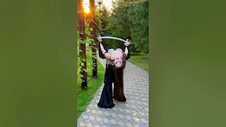 Танец живота с саблей