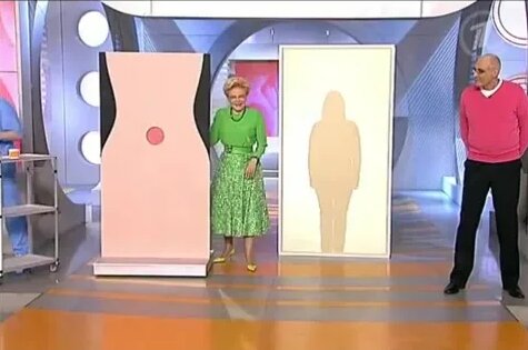 Маған анамдікінен кеңірек, жалаңаш, тозған мысықтың суреттерін көрсетіңіз