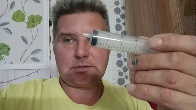 Как избавиться от пробки в ухе.