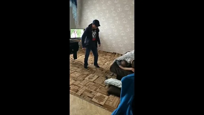 Құбыжықтың туылуы туралы порно комикстері