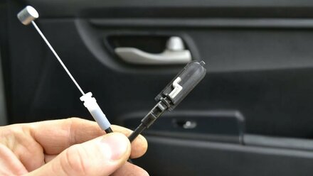 KIA RIO Самая распространеная поломка двери! замена тросика -cable replacement, door repair-Киа Рио