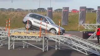 Видео Great Wall Haval H8 тест-драйв с ММАС 2014