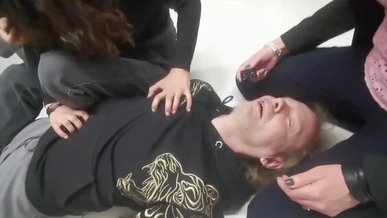 Rus porno aqldan ozgan