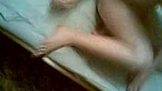 Олар ұйықтап жатқан адамдарды есекпен блять және оларға сперму