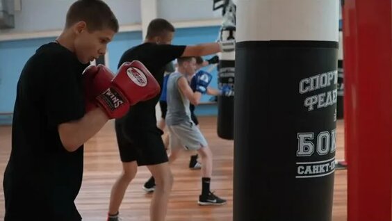 Тренировочные сборы юношей в "ЛУЧе" — Видео от Спортивная Федерация Бокса Санкт-Пе…