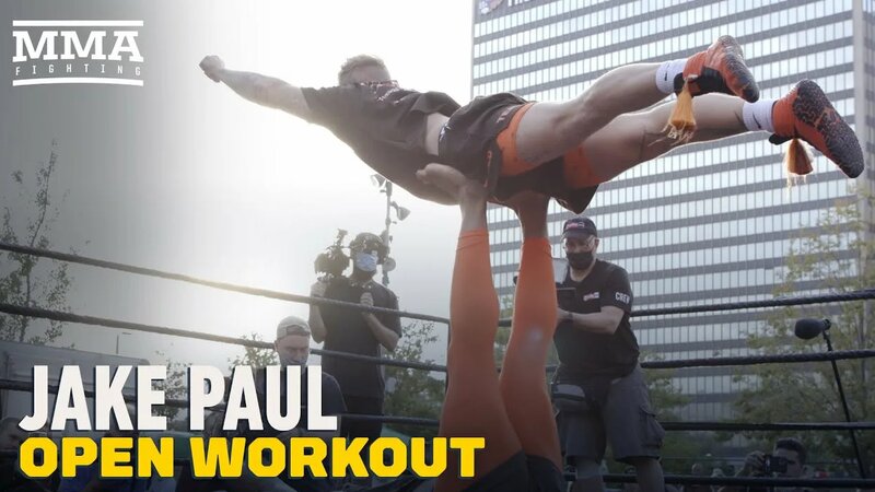 Jake Paul Breaks Out Dance Circle After Open Workout | Paul vs. Woodley ...