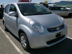 Daihatsu Boon 2010 хэтчбек