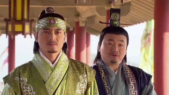 Klinikadan yalangoch Eliot