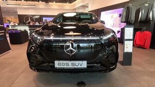 Mercedes-Benz EQS SUV 2022 Review