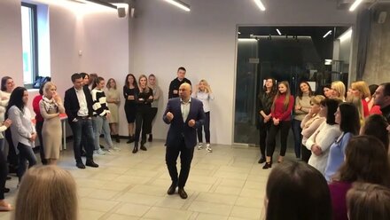Бизнес тренер Дмитрий Савицкий