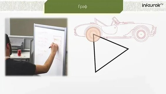 Линдси жалаңаш отырды