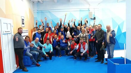 Команда НаКолесах.РУ играет в керлинг
