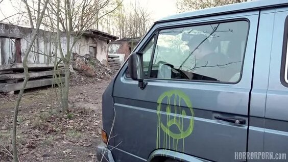 Horror porn masked psycho