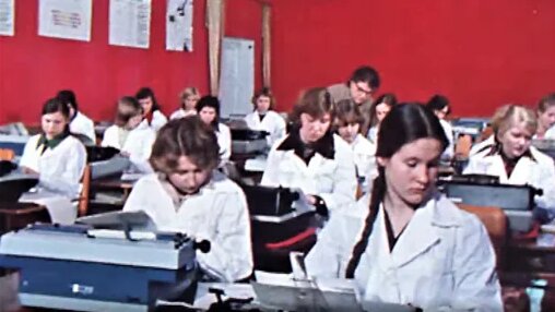 Школьникам - рабочие профессии. Время. Эфир 17.02.1978 г. — Видео от Гостелерадиофонд
