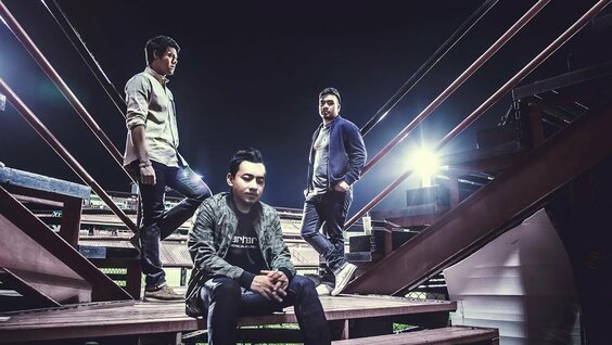 เชือกวิเศษ - LABANOON「Official MV」 — Видео от Ко Чанг Азия. Все об Острове Слона в Таиланде.