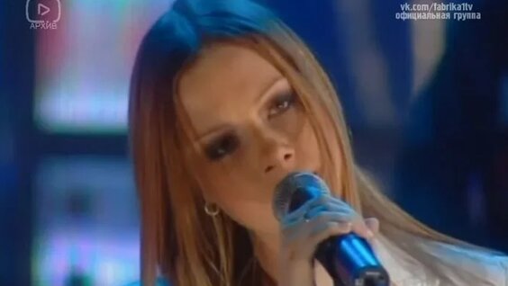 Porno filmlarda oz qollarini soradigan yigitlar bor.