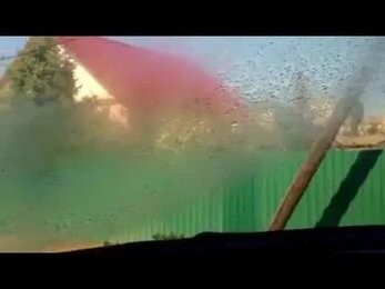 Средство Grass "Mosquitos Cleaner" для легкого удаления остатков и следов насекомых.